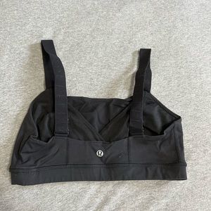 Lululemon sports bra with adjustable straps